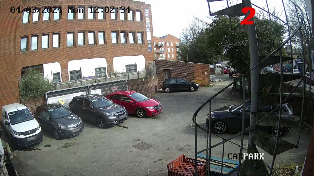 LLM analyses images from CCTV. Test 3