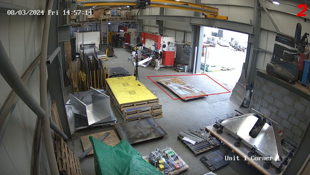 LLM analyses images from CCTV. Test 7